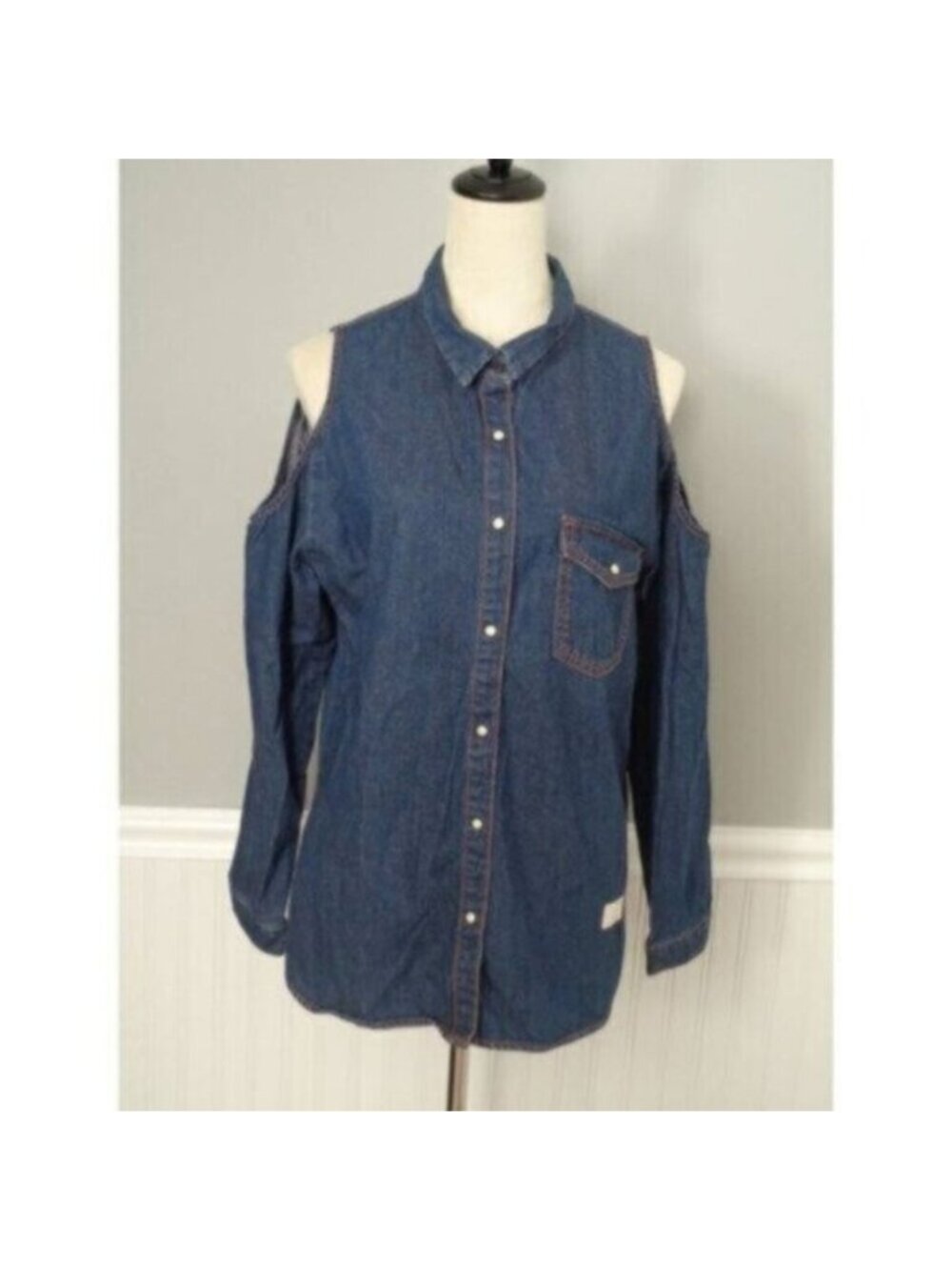 GUESS women's small denim snap front cold shoulder long sleeve